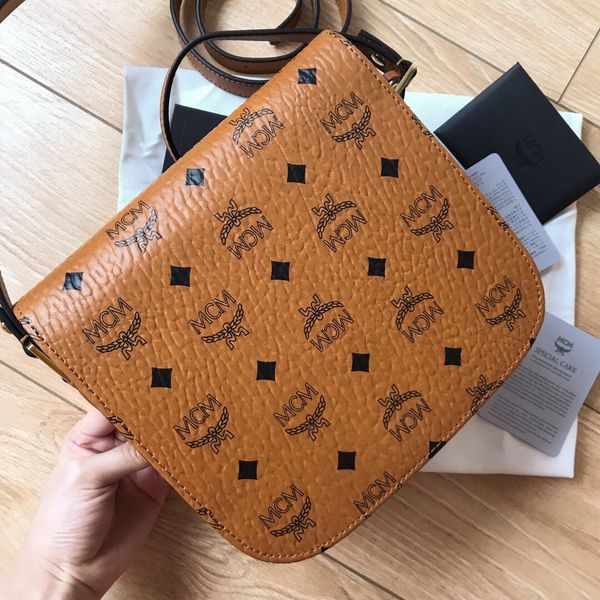 M*CM Top Bag 19*21*8.5cm