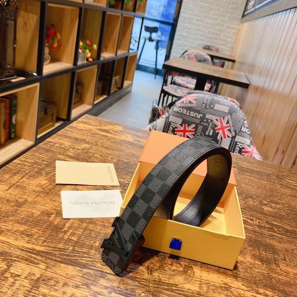 L*ouis V*uitton Belts Top Version