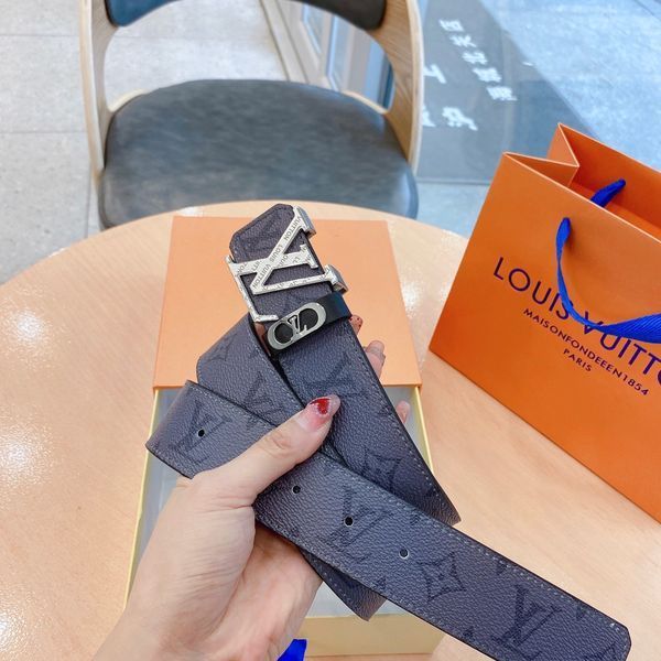 L*ouis V*uitton Belts Top Version