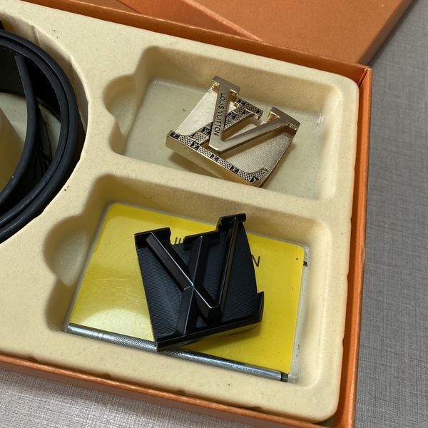 L*ouis V*uitton Belts Top Version