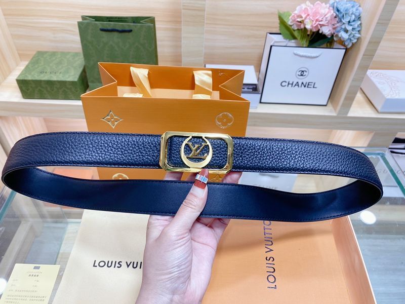 L*ouis V*uitton Belts Top Version