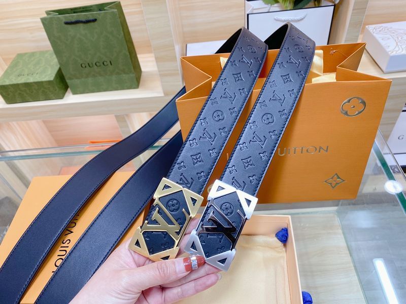 L*ouis V*uitton Belts Top Version