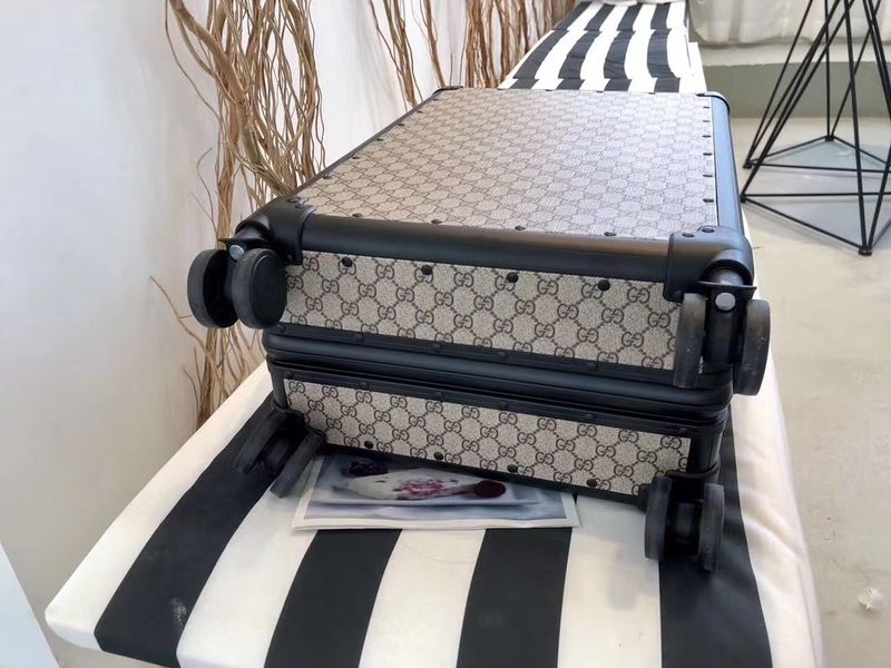 Luggage ask price on whatsapp