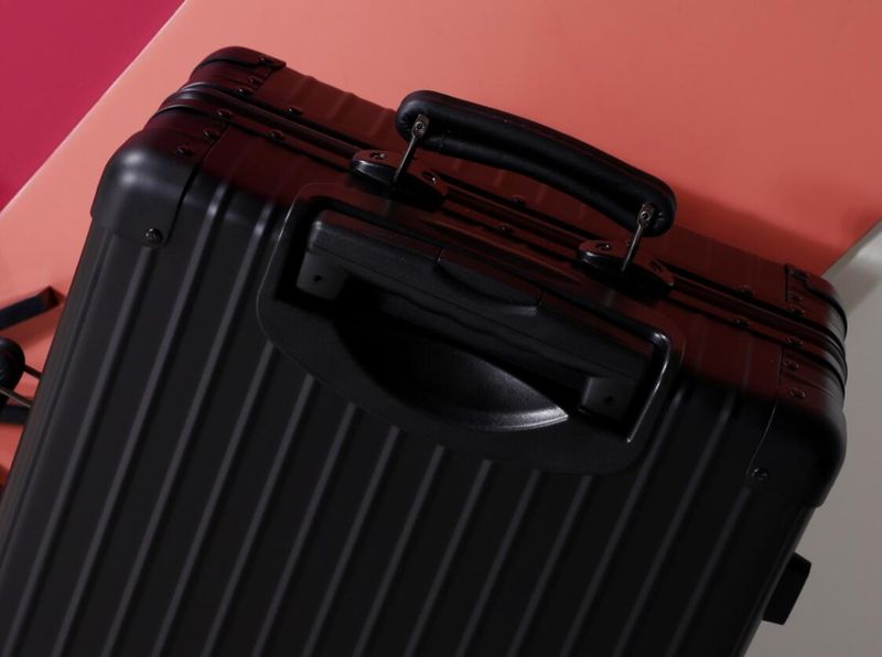 Luggage ask price on whatsapp