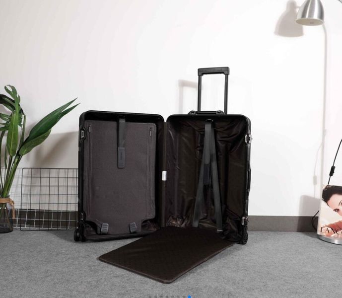 Luggage ask price on whatsapp