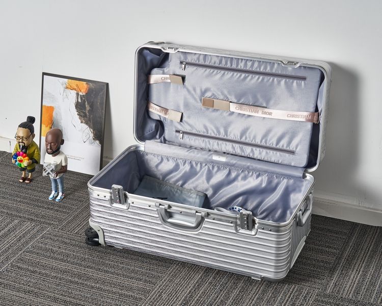Luggage ask price on whatsapp