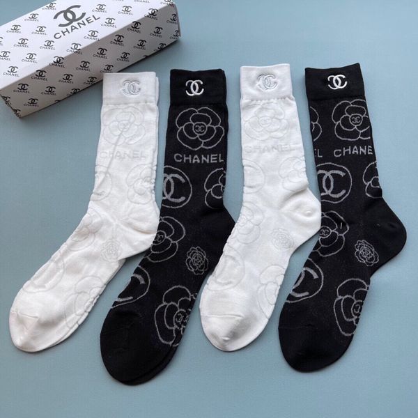 Socks 4 pairs