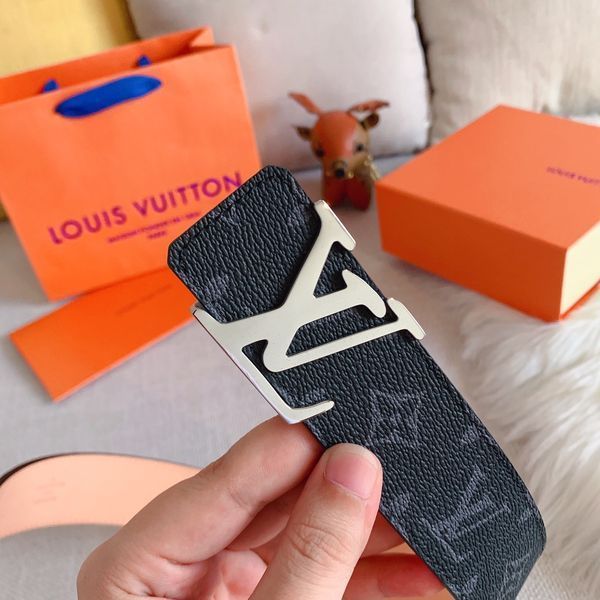 L*ouis V*uitton Belts Top Version 39mm