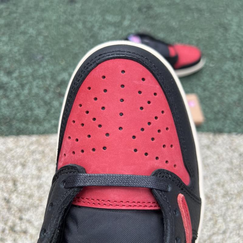 Travis Scott x Air Jordan 1 DM7866-061