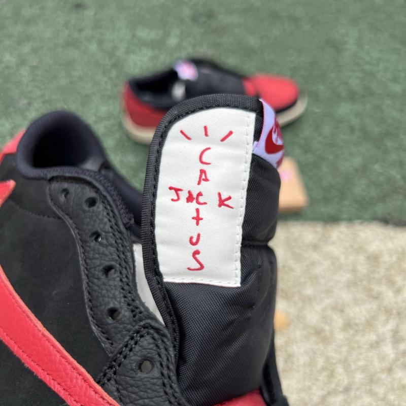 Travis Scott x Air Jordan 1 DM7866-061