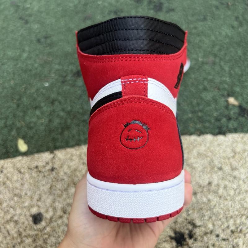 Travis Scott x Air Jordan 1 DH3227-601