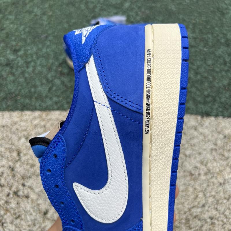 Travis Scott x Air Jordan 1 DM7866-400