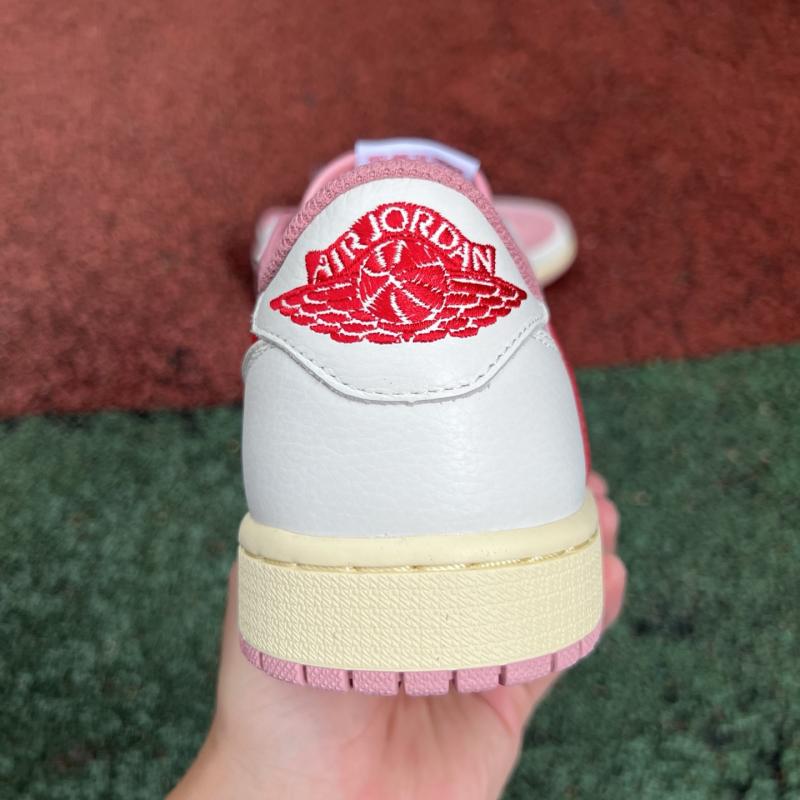 Travis Scott x Air Jordan 1 Low OG