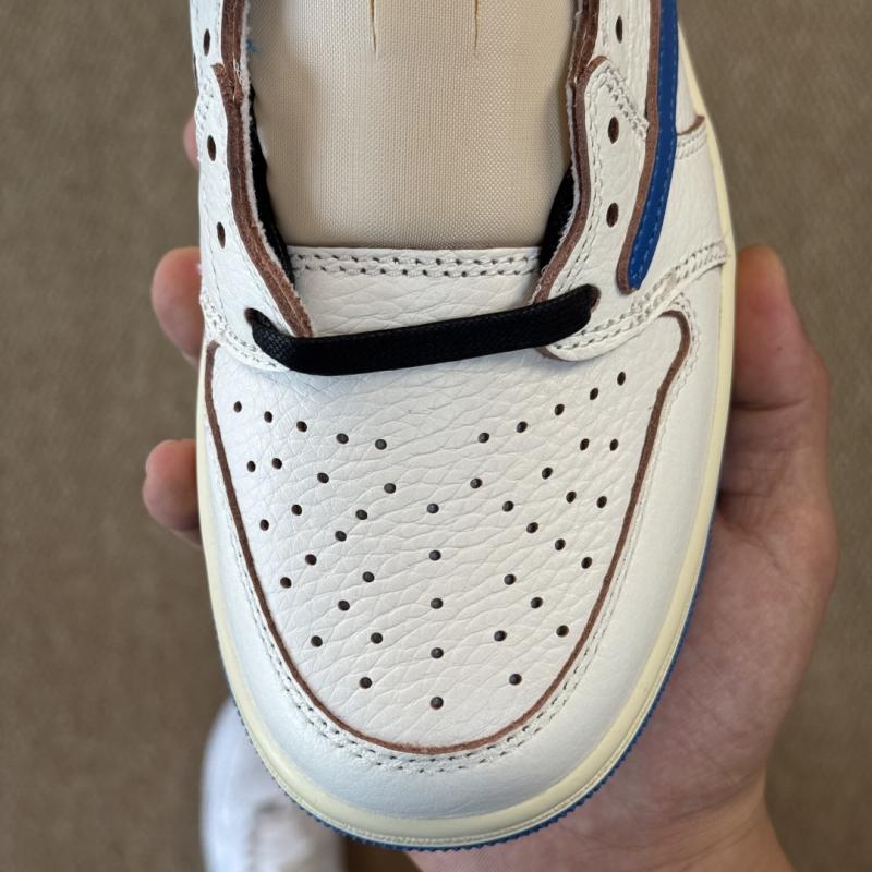 Travis Scott x Air Jordan 1 Low